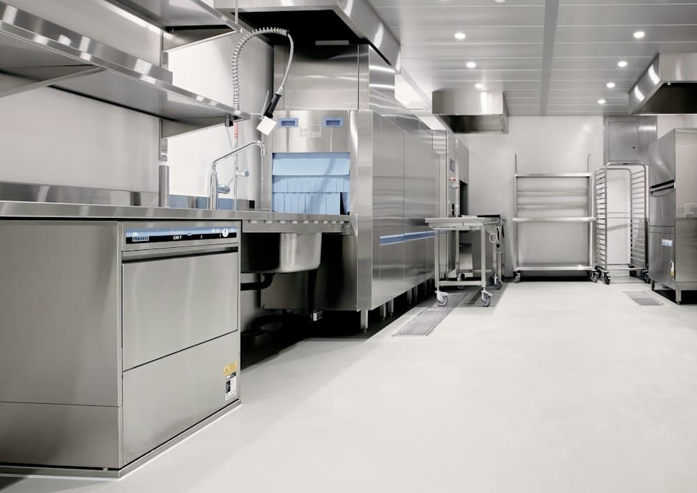 Cuisine professionnelle de restaurant, curage préventif