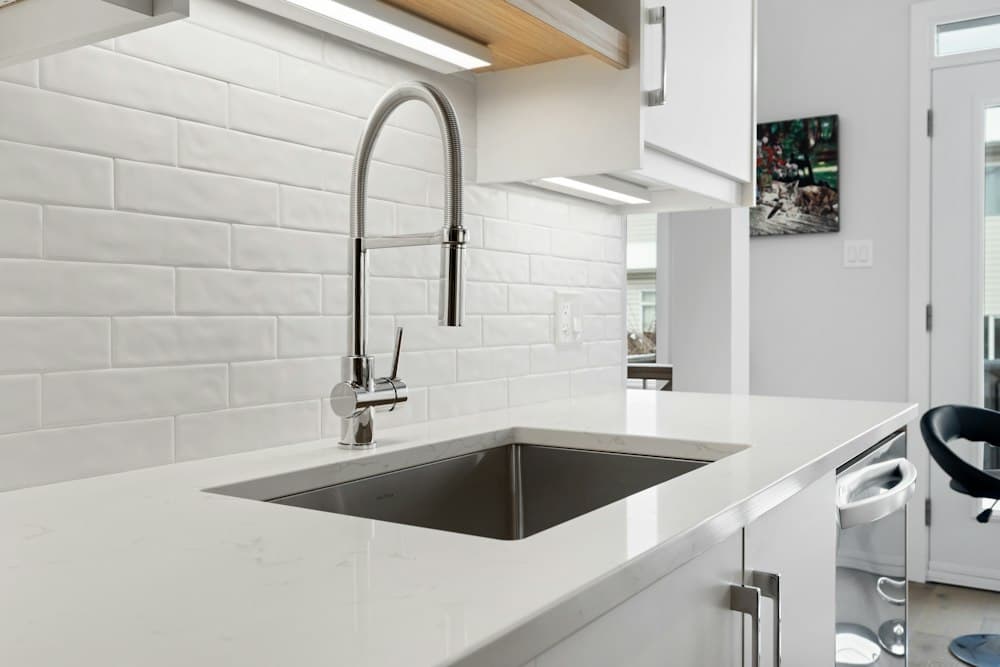 Mitigeur de cuisine installé par un plombier à Profondeville